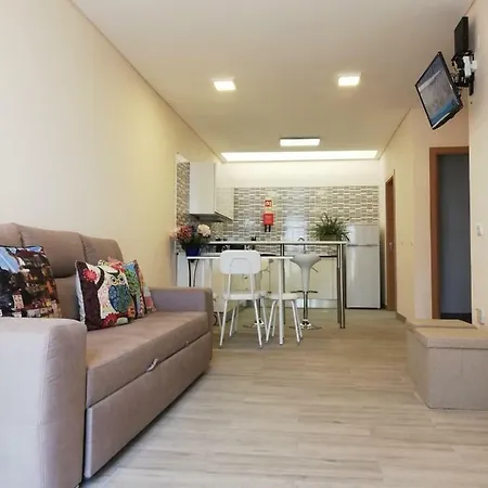 House River, Garden & Sunset Apartment